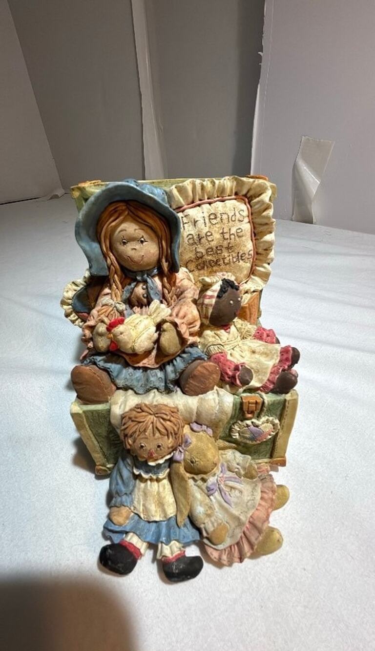 Vintage San Francisco Music Box Company Figurine Music Box